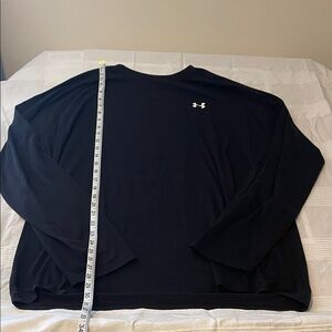 Under Armour Men's Long Sleeve Black Tee
